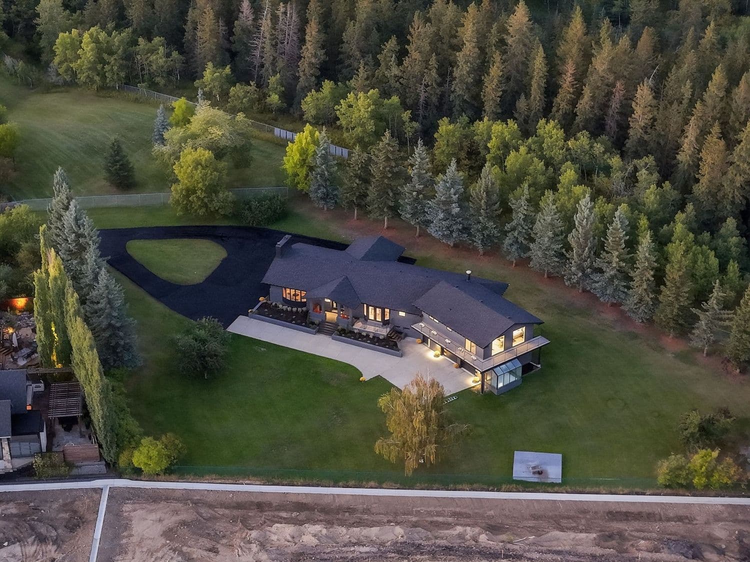 Overhead aerial of the entire Shawnee Slopes estate lot